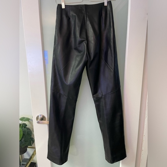 Danier Pants - Danier Size 2 Genuine Leather Straight-Leg Pants - Black